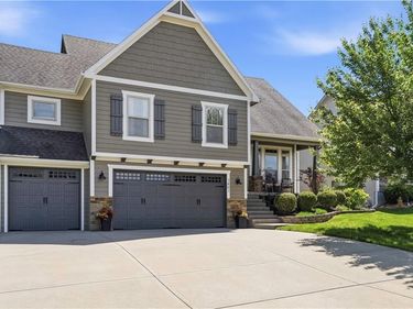 1401 NE 106th Place, Kansas City, MO 64155