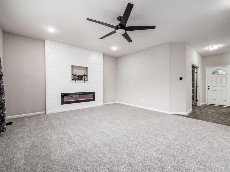 4 May Avenue, Ashville, OH 43103 Photo 10