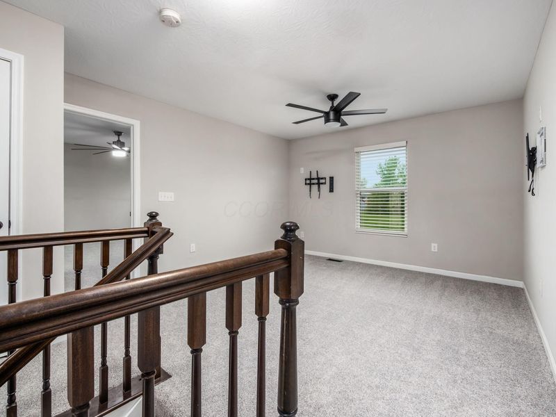 4 May Avenue, Ashville, OH 43103 Photo 24