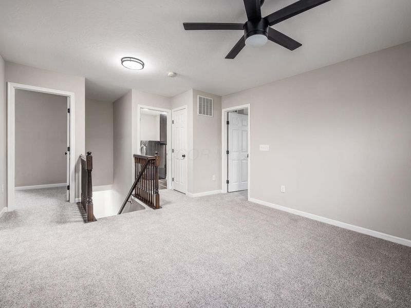 4 May Avenue, Ashville, OH 43103 Photo 26