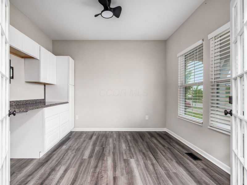 4 May Avenue, Ashville, OH 43103 Photo 6