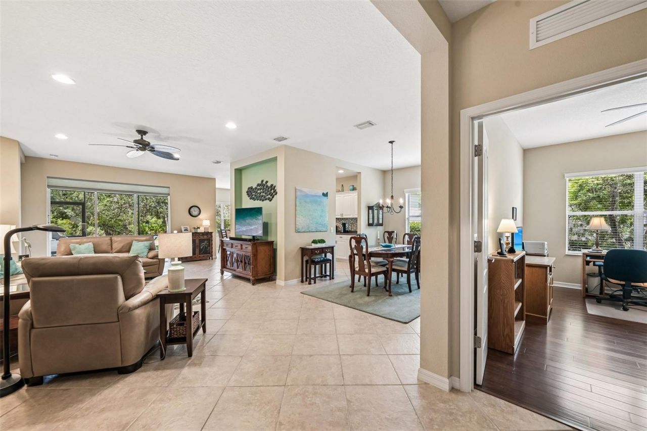 11718 Forest Park Circle, Bradenton, FL 34211 Photo