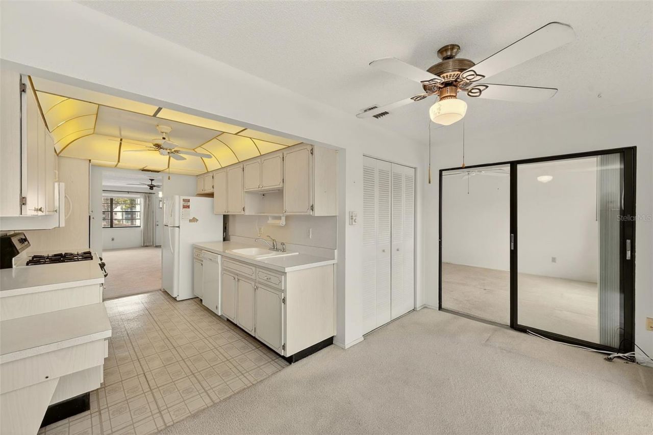 7951 58th Avenue N, Unit 208, Saint Petersburg, FL 33709 Photo
