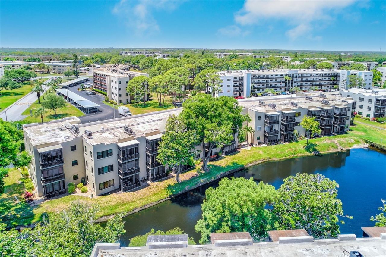 7951 58th Avenue N, Unit 208, Saint Petersburg, FL 33709 Photo