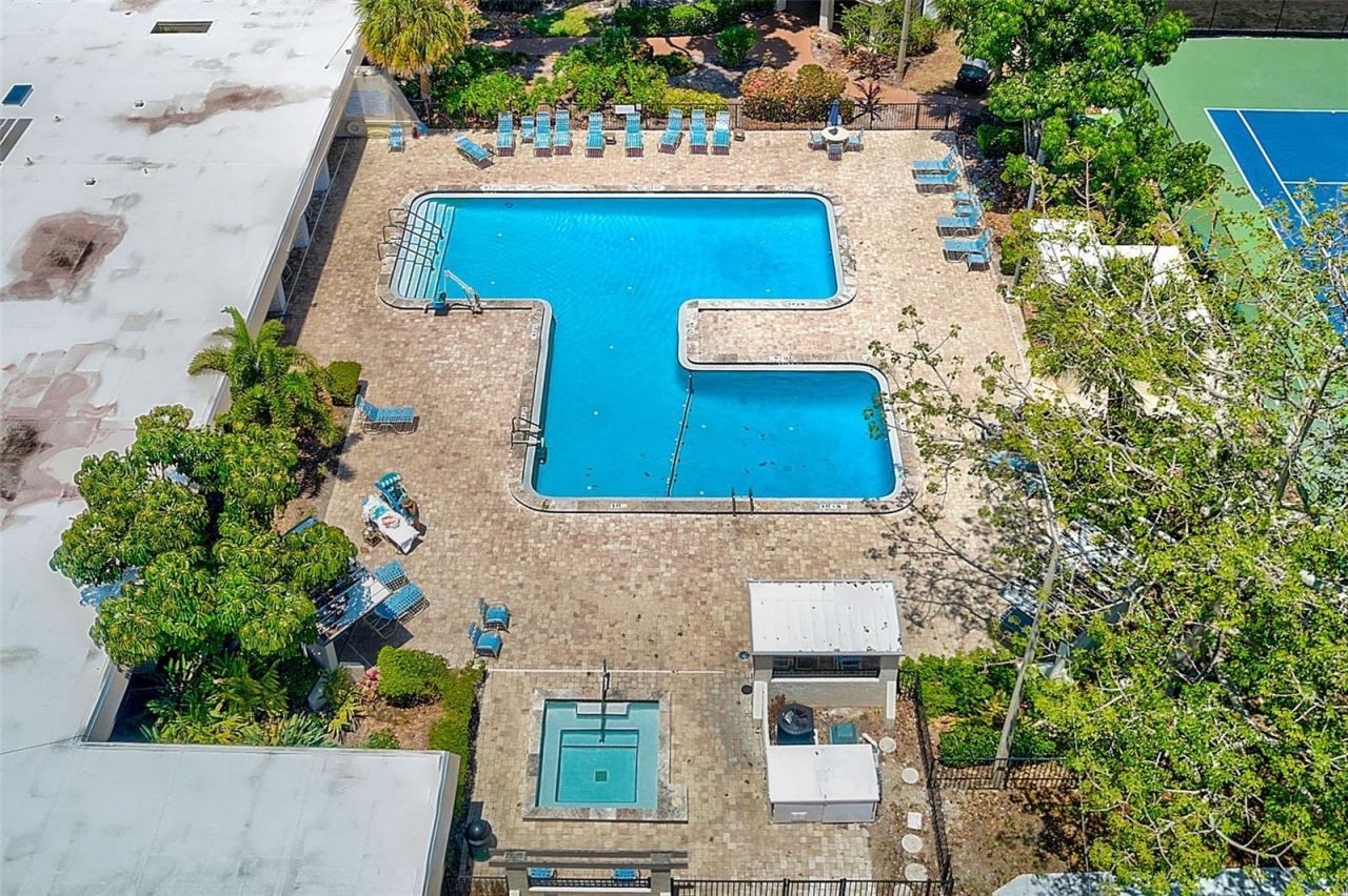 7951 58th Avenue N, Unit 208, Saint Petersburg, FL 33709 Photo
