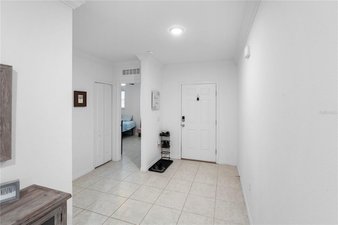 164 E Fiesta Key Loop , Deland, FL 32720 Photo