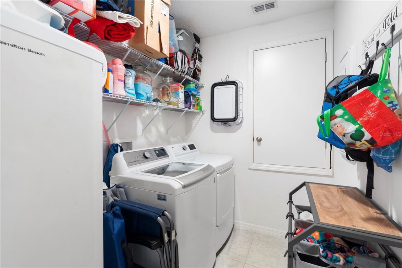 164 E Fiesta Key Loop , Deland, FL 32720 Photo