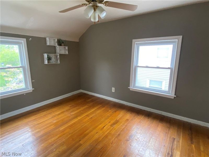355 E Dresden Avenue, Akron, OH 44301 Photo 14