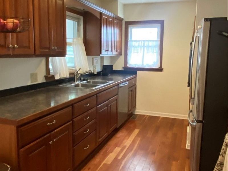 355 E Dresden Avenue, Akron, OH 44301 Photo 5