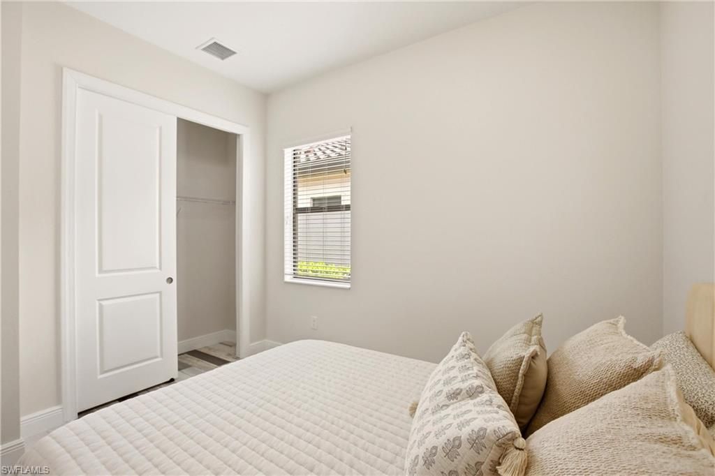 10604 Essex Square Blvd, Fort Myers, FL 33913 Photo