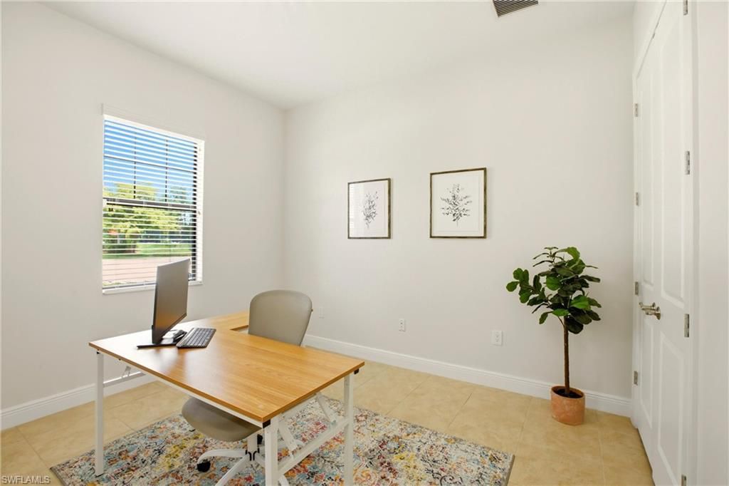 10604 Essex Square Blvd, Fort Myers, FL 33913 Photo