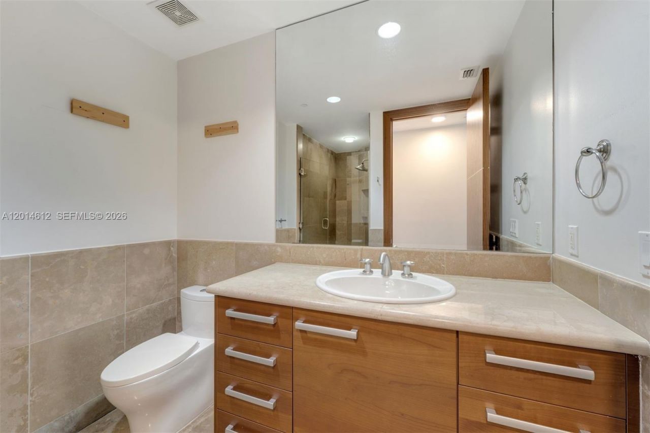 5959 Collins Ave , Unit 1001, Miami Beach, FL 33140 Photo