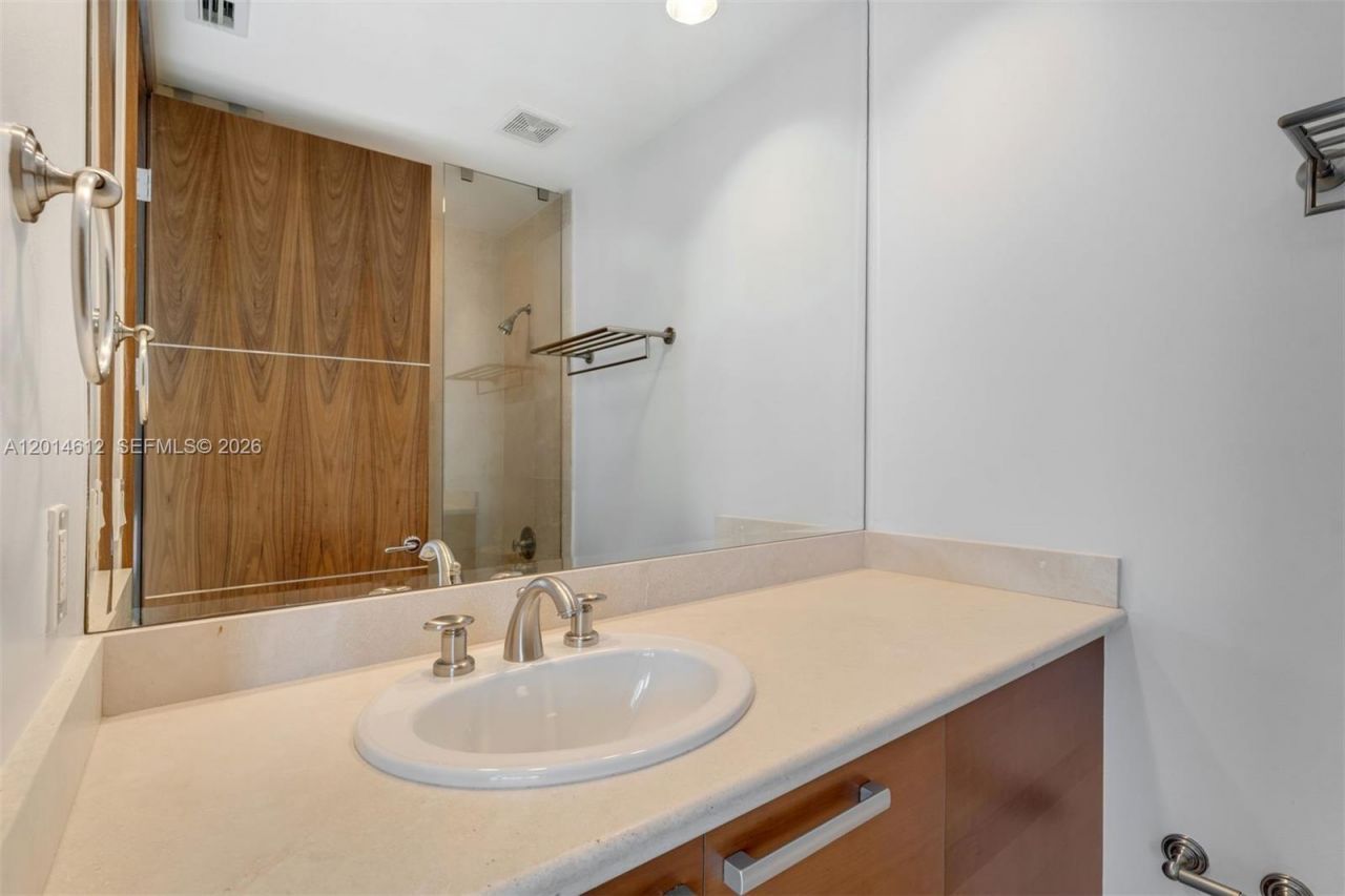 5959 Collins Ave , Unit 1001, Miami Beach, FL 33140 Photo