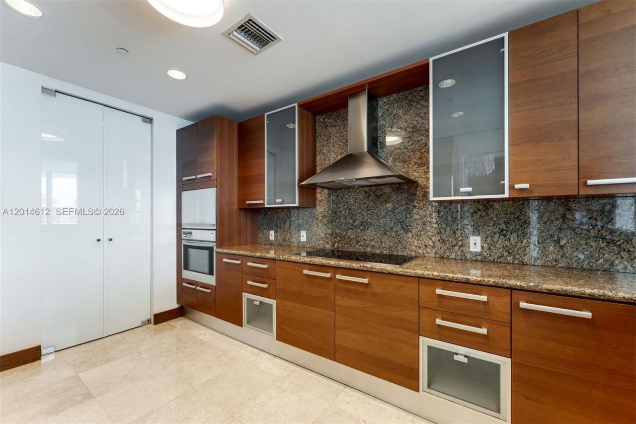 5959 Collins Ave , Unit 1001, Miami Beach, FL 33140 Photo