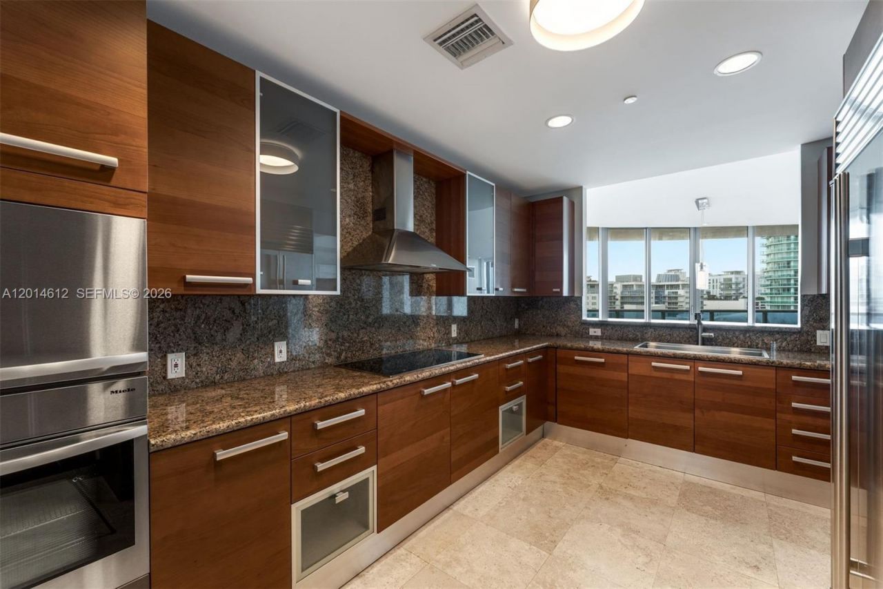 5959 Collins Ave , Unit 1001, Miami Beach, FL 33140 Photo