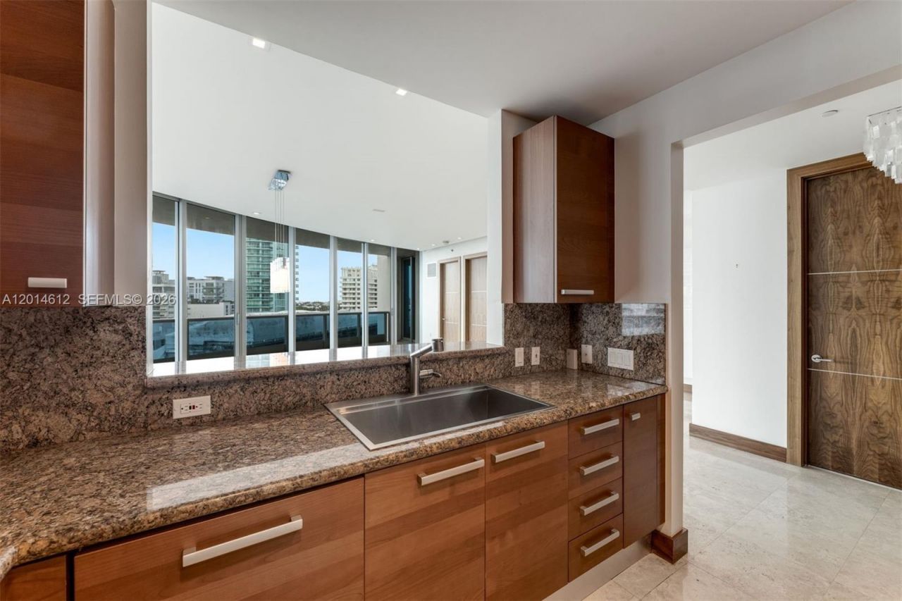 5959 Collins Ave , Unit 1001, Miami Beach, FL 33140 Photo