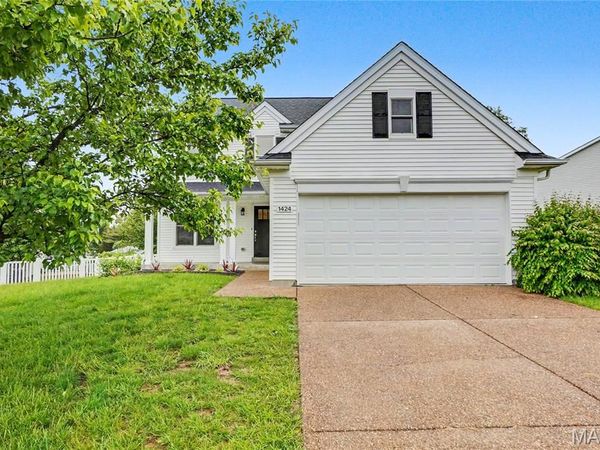 1424 Devonshire County Drive, Wentzville, MO 63385
