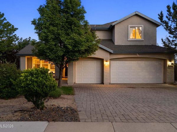 998 S University Park Loop, Reno, NV 89512