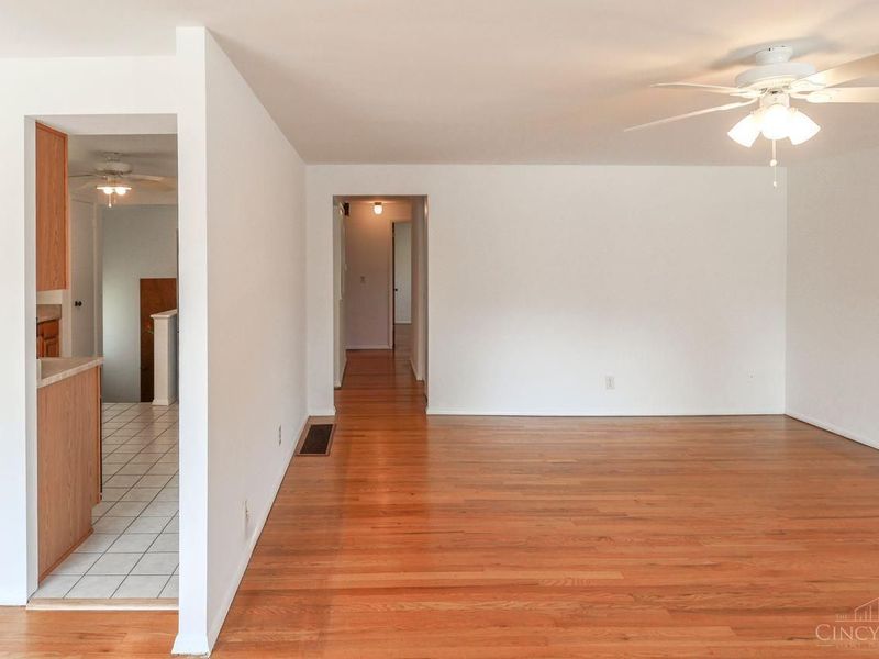 8613 Brent Drive, Springfield Twp., OH 45231 Photo 12