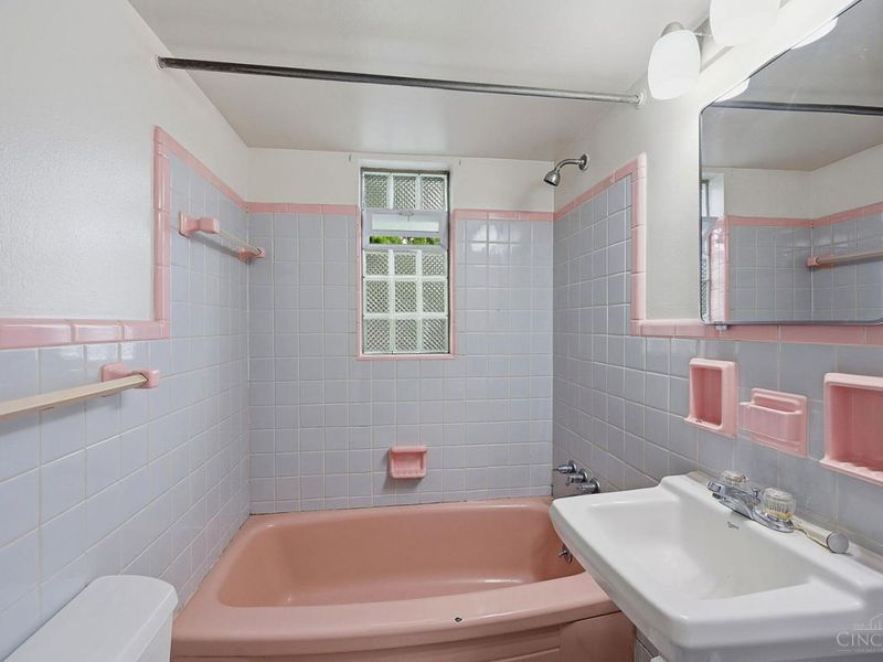 6469 Montgomery Road, Cincinnati, OH 45213 Photo 7