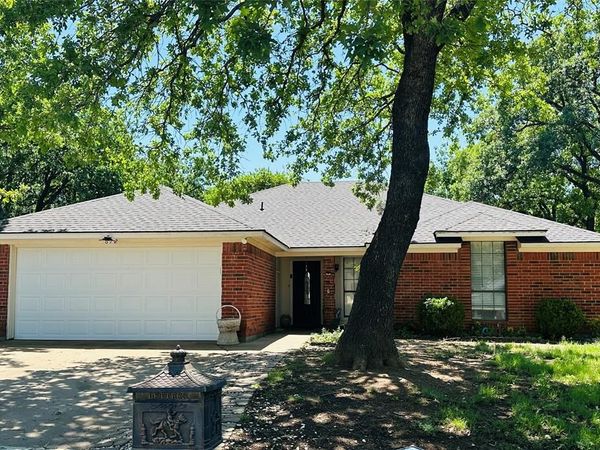 6728 Parkwood Drive, North Richland Hills, TX 76182