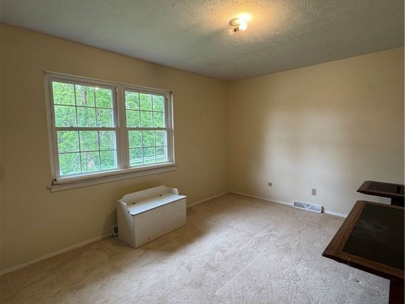 106 Oakview Drive, Marietta, OH 45750 Photo 10