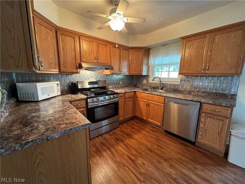 106 Oakview Drive, Marietta, OH 45750 Photo 2