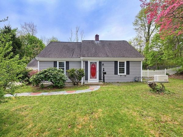 40 Metcalf Road, North Attleboro, MA 02760