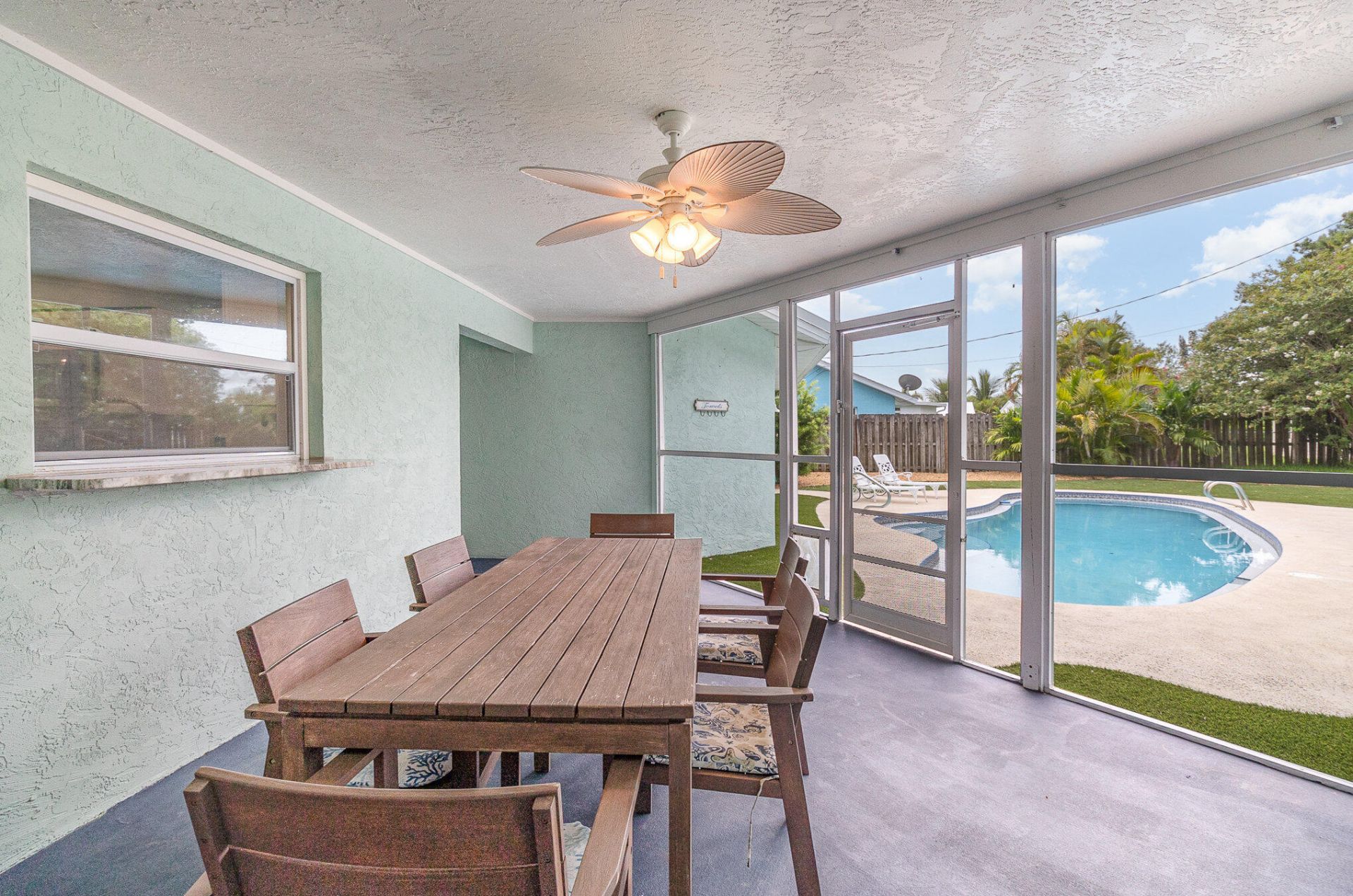 232 Circle Drive, Cape Canaveral, FL 32920 Photo