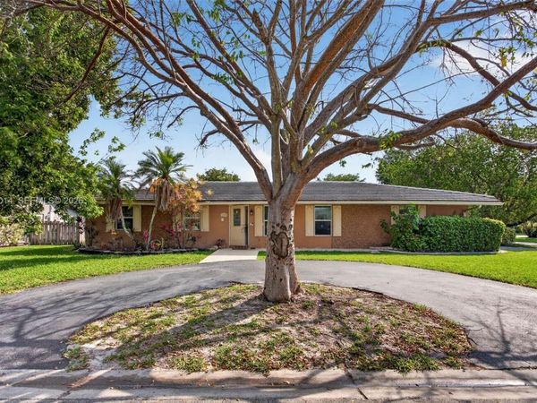 8505 NW 29th Dr , Coral Springs, FL 33065