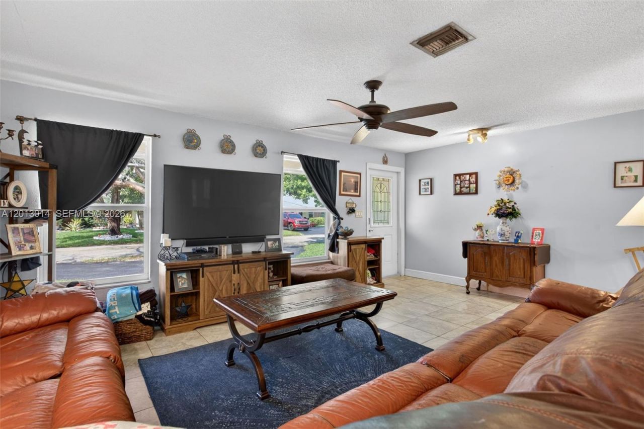 8505 NW 29th Dr, Coral Springs, FL 33065 Photo