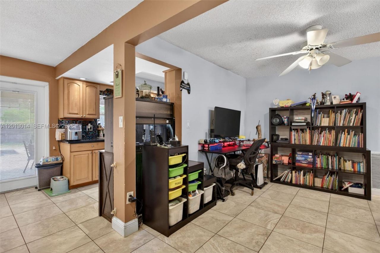 8505 NW 29th Dr, Coral Springs, FL 33065 Photo