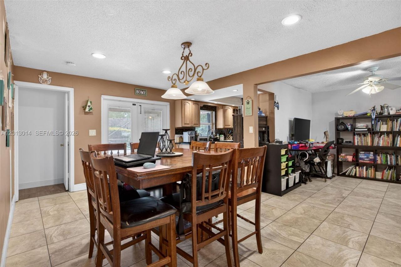 8505 NW 29th Dr, Coral Springs, FL 33065 Photo