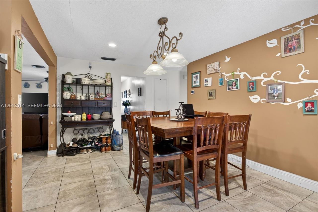 8505 NW 29th Dr, Coral Springs, FL 33065 Photo