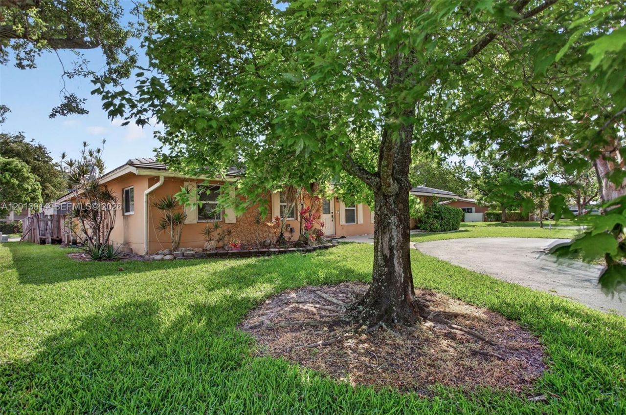 8505 NW 29th Dr, Coral Springs, FL 33065 Photo