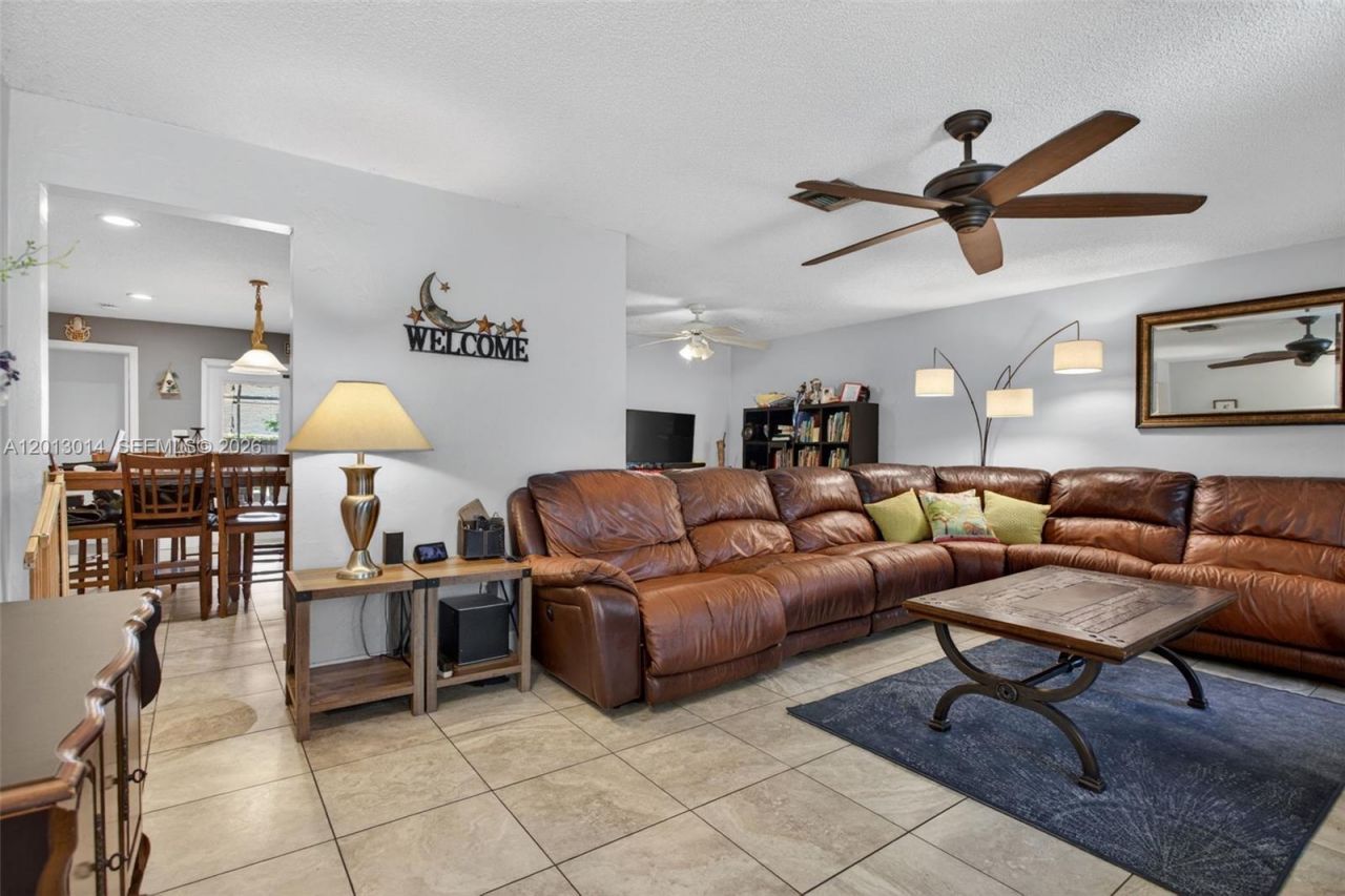 8505 NW 29th Dr, Coral Springs, FL 33065 Photo