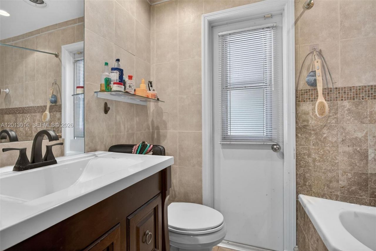 8505 NW 29th Dr, Coral Springs, FL 33065 Photo