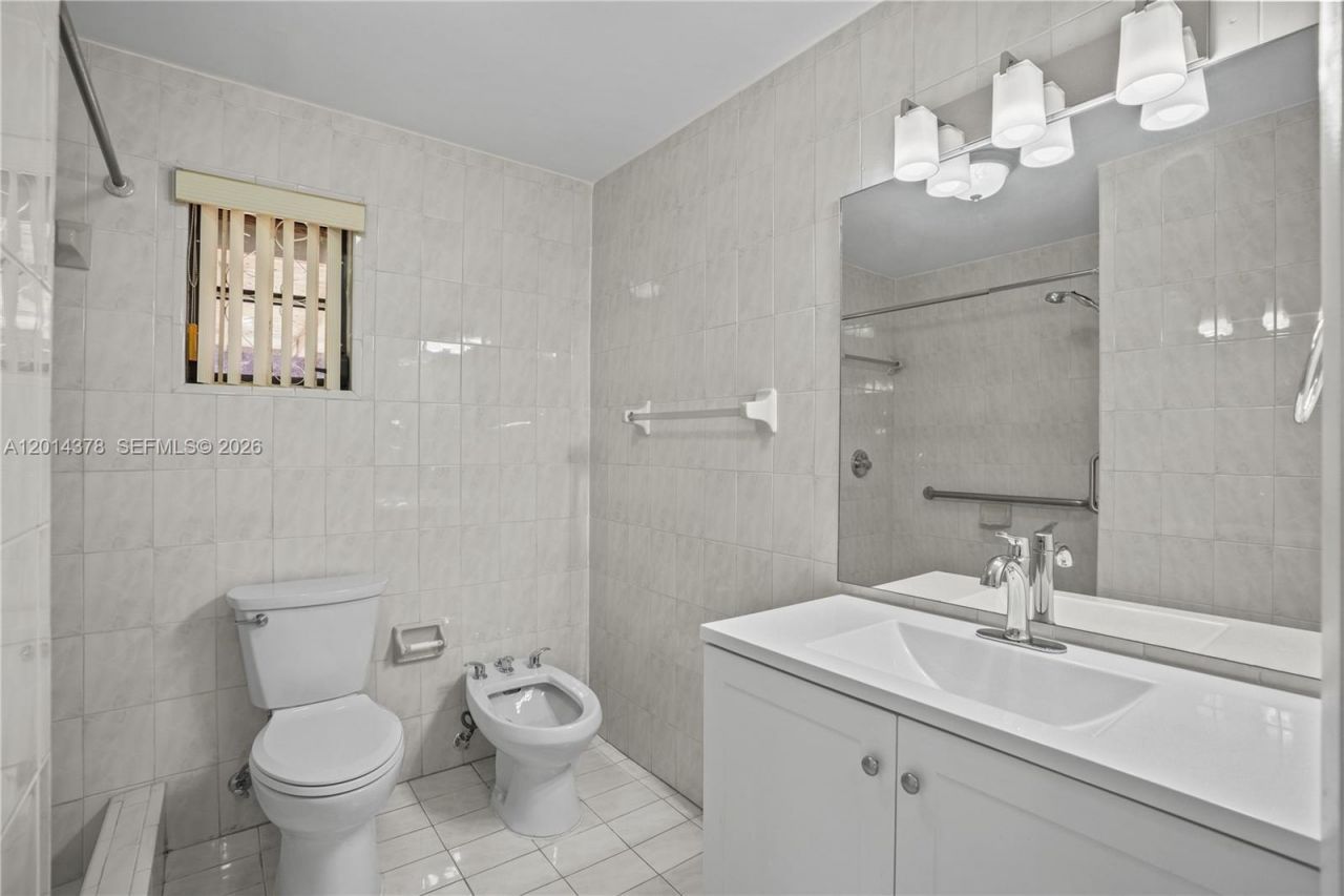 9930 SW 40th Ter , Miami, FL 33165 Photo