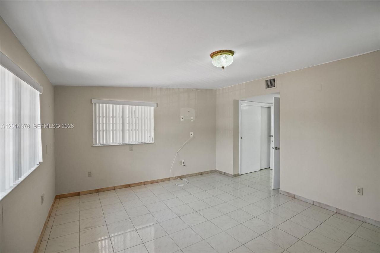 9930 SW 40th Ter , Miami, FL 33165 Photo