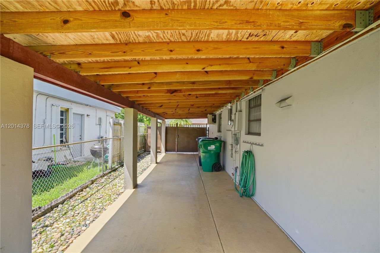 9930 SW 40th Ter , Miami, FL 33165 Photo