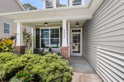 2606 Lohr Drive photo 4