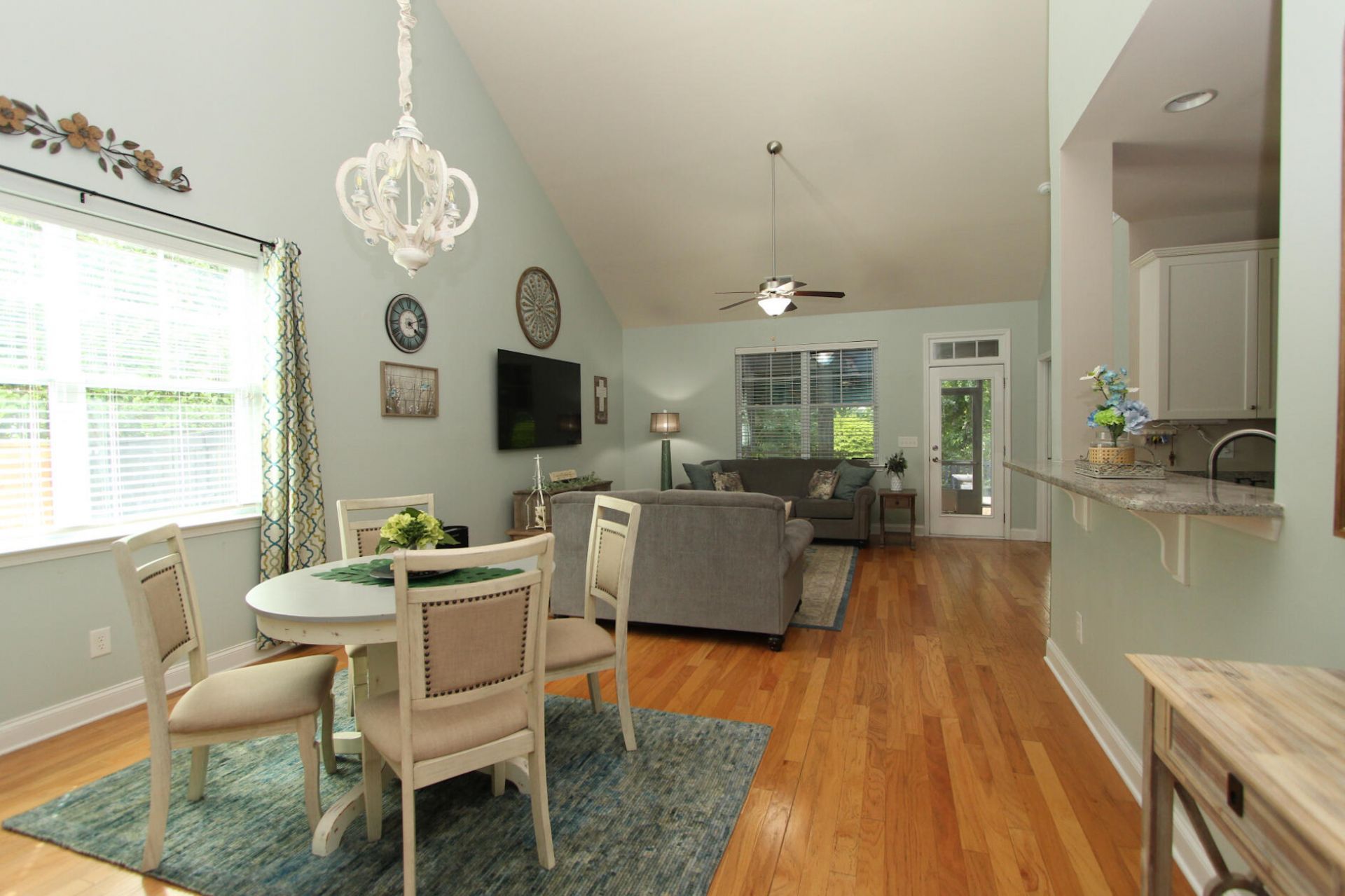 2606 Lohr Drive Photo 9