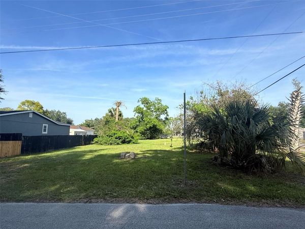 1713 MERTHIE DRIVE , SANFORD, FL 32771