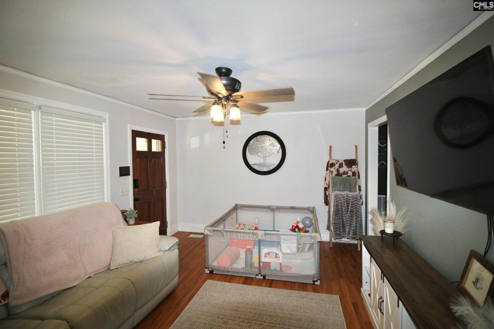 1209 Pine Street  Photo 8