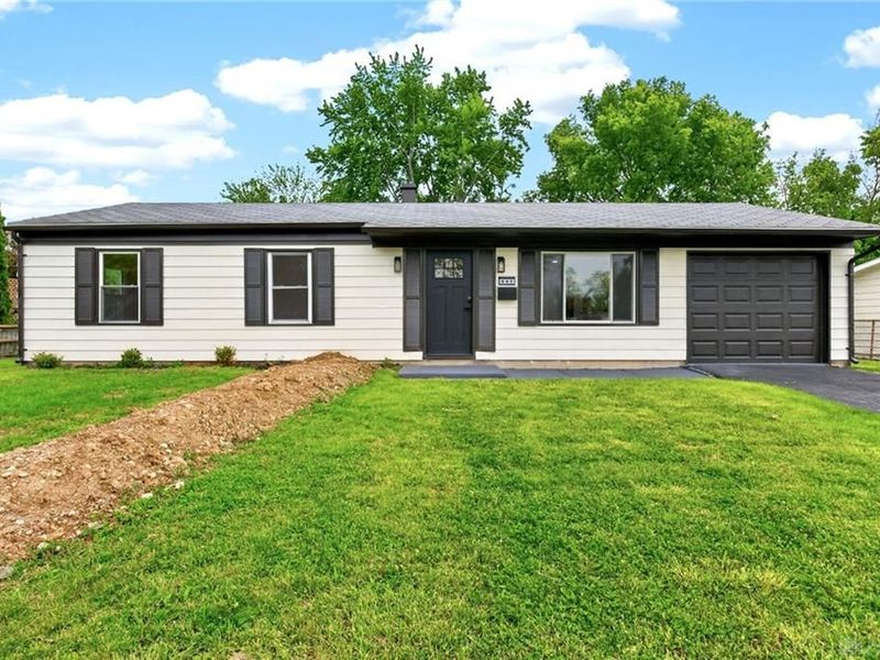 842 Edgewick Road, New Carlisle, OH 45344 Photo 1