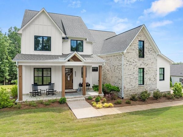 5001 Braemar Park Dr, Oxford, MS 38655