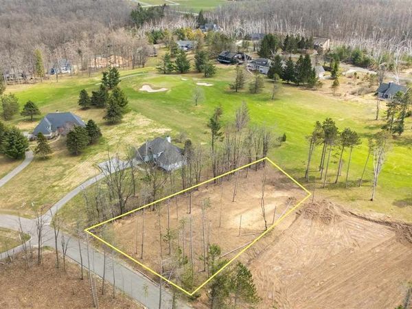 2256 Pinecrest, Harbor Springs, MI 49740