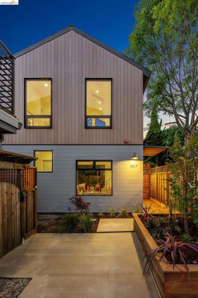 1517 Fairview St, Berkeley, CA 94703 Main Photo