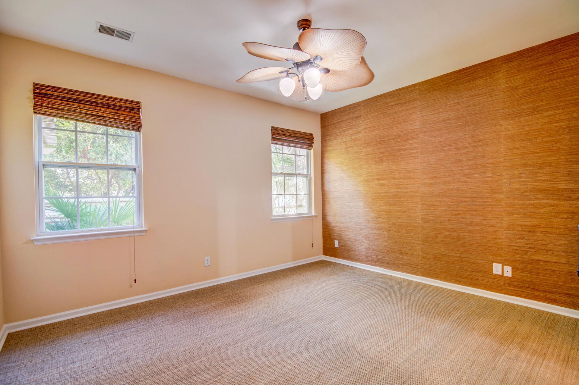 135 Dorothy Drive Photo 15