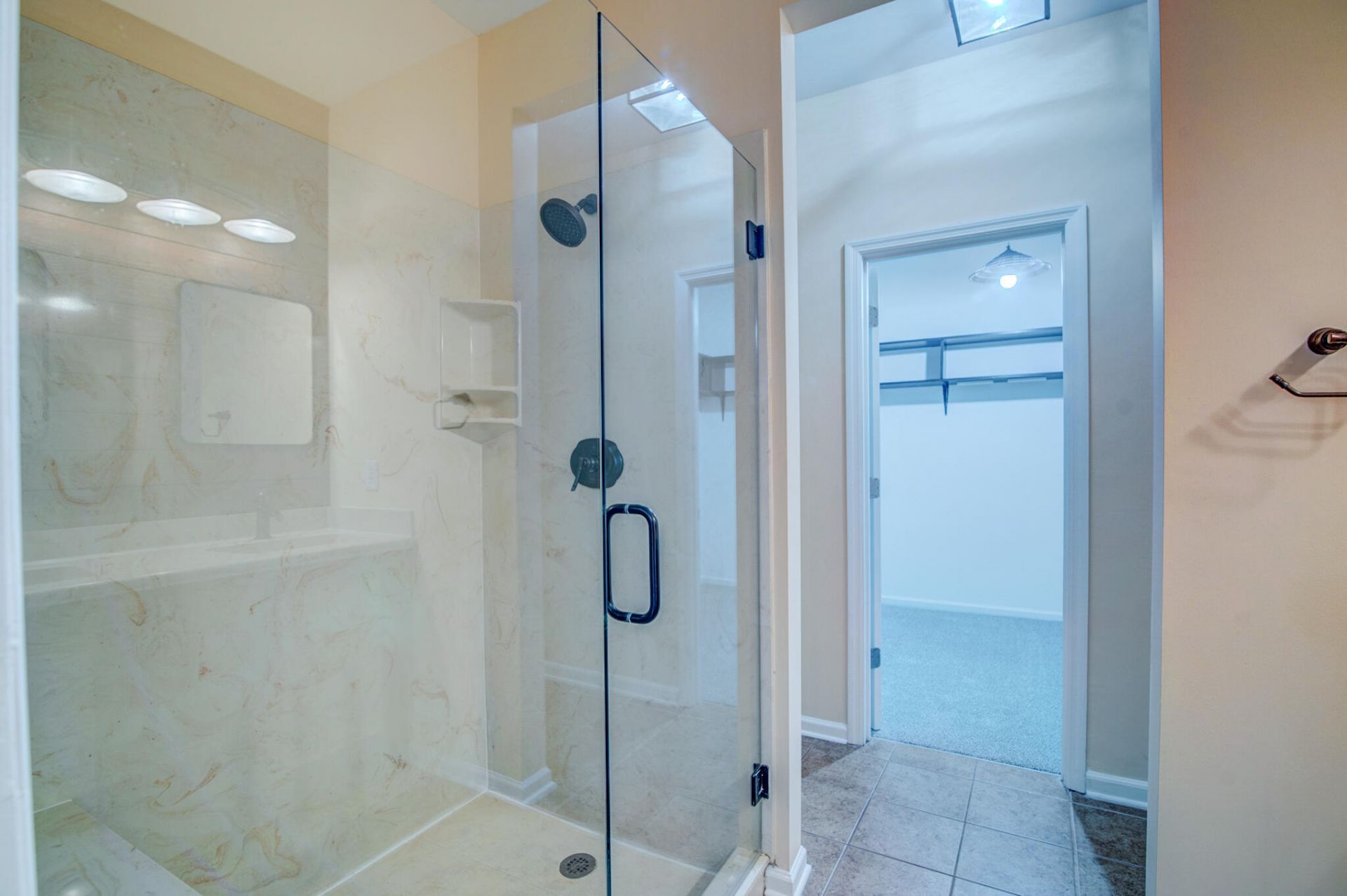135 Dorothy Drive Photo 18